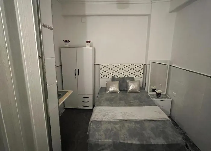 Studio Room
